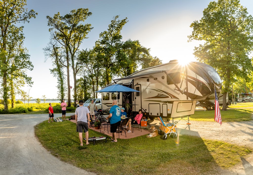 Resolve to Share RVing with Friends