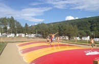 Giant trampoline (Jumping Pillow)