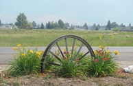 WAGON WHEEL AT ENTRY
