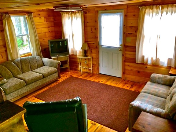 Look to the Mnt Cabin Living Room