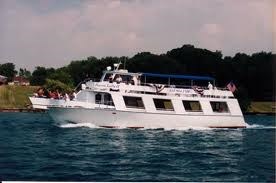Huron Lady Tour Boat