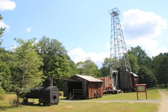 Oil Creek and Titusville Railroad/Drakes Well Museum