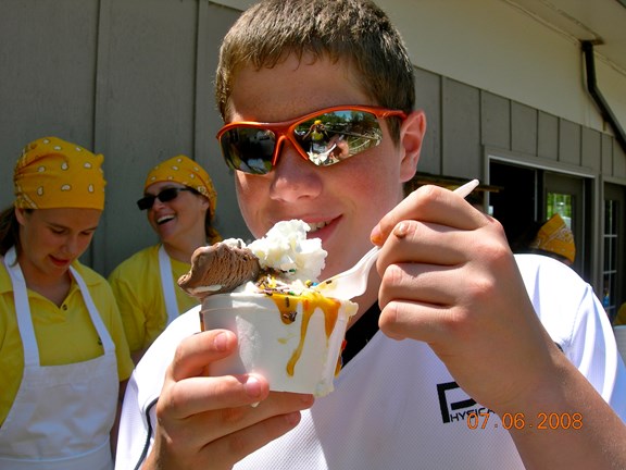 Free Ice Cream Sundaes 1000 Islands Ivy Lea KOA Campground