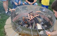 Hotdog roasting