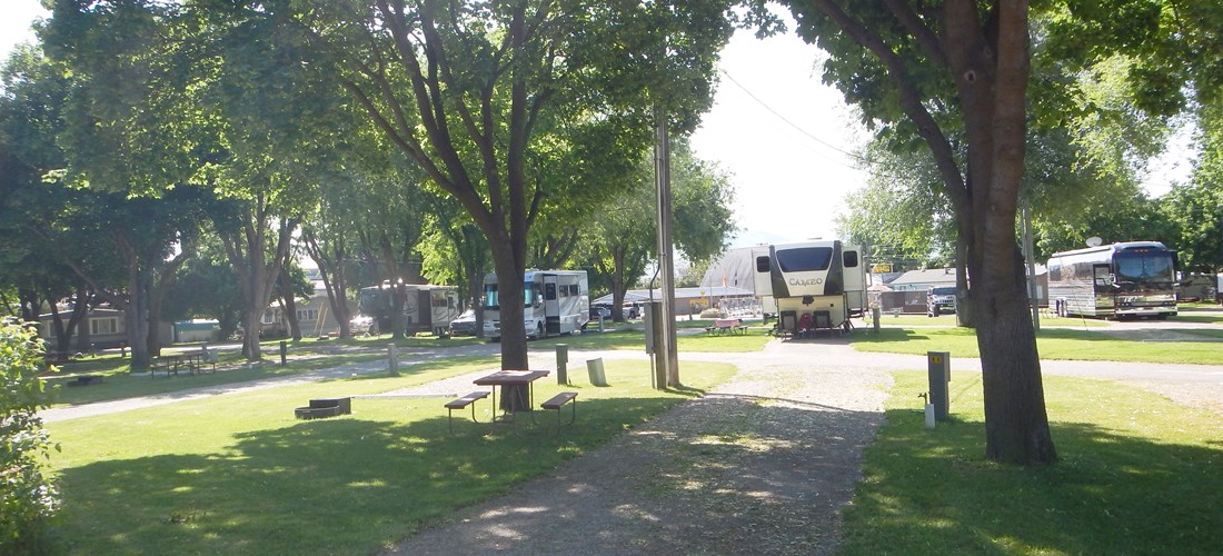 RV Site Deluxe with extra parking