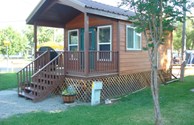 Studio Deluxe Cabin w/Full Bath