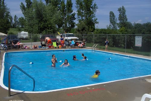 The Newton KOA swimming pool.