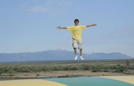 Look!  I'm flying!