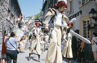 la parade du festival de la nouvelle France