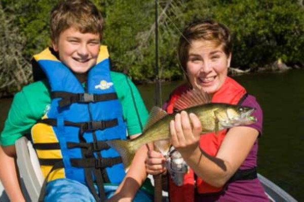 Ontario Family Fishing Photo