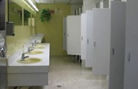 Big, Bright & Clean Bathouse