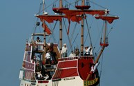 Black Dragon Pirate Adventure Boat