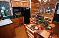 Deluxe Cabin - Spacious!