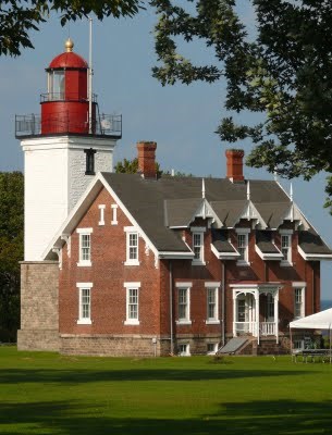 Dunkirk Historical Lighthouse and Veteran's Park Museum