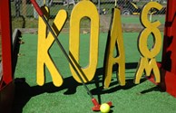 ON SITE MINI-GOLF!