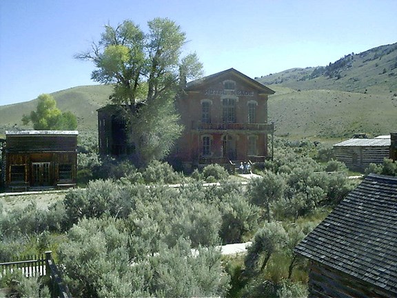 Gold Rush Ghost Towns - 84 miles away