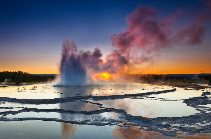 10 Things To Do In Yellowstone National Park