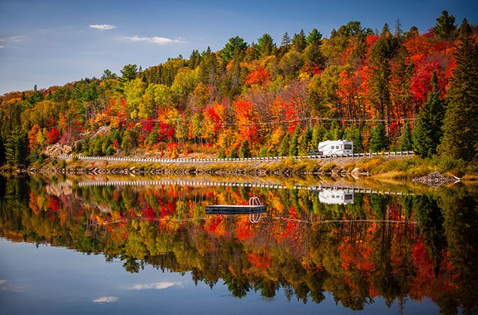 /blog/images/5-Fall-RV-Destinations.jpg?preset=blogThumbnailCrop