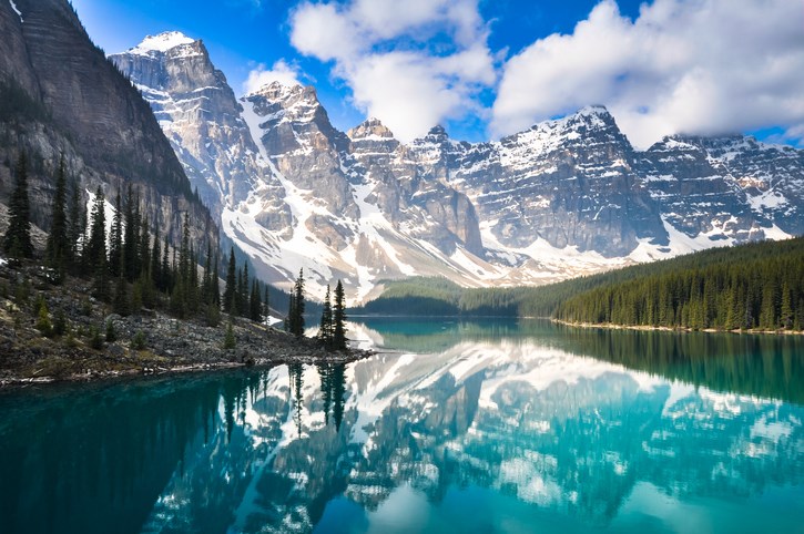 Moraine Lake, Banff National Park, Alberta, Canada