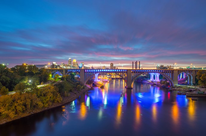 /blog/images/Drive-the-Great-River-Road-through-Lincoln-Country.jpg?preset=blogThumbnailCrop