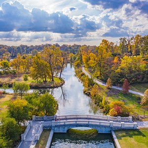 10 Free Attractions Within 5 Miles of the Highway Image