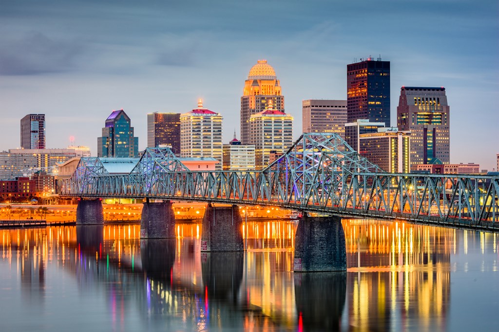 Louisville, Kentucky, USA skyline on the river