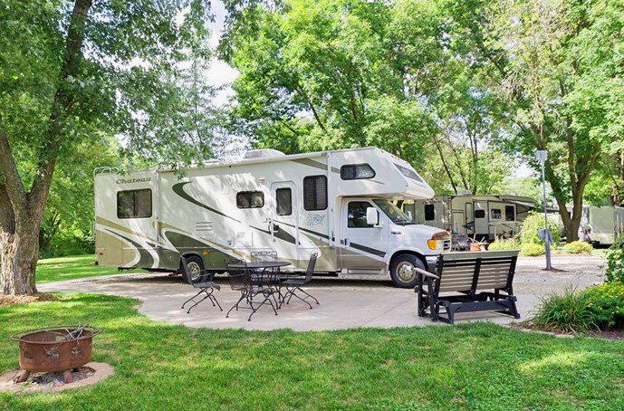 /blog/images/Meet-the-NEW-Kansas-City-West-Lawrence-Kansas-KOA.jpg?preset=blogThumbnailCrop