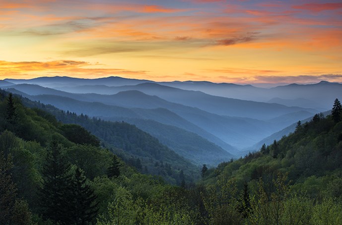 /blog/images/Our-guide-to-the-best-sites-in-and-around-Great-Smoky-Mountains-National-Park..jpg?preset=blogThumbnailCrop