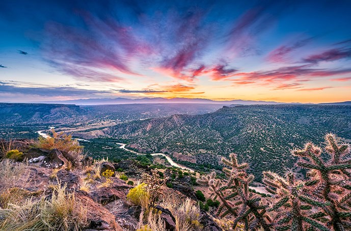 /blog/images/Take-a-New-Mexico-Road-Trip.jpg?preset=blogThumbnailCrop