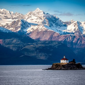 Alaska Travel Guide | The Best Time to Visit, Places to Go, Travel Tips & More Image