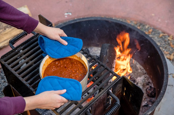 Outdoor Oven Cooking Roast Picnic Pot Camping Fire Bonfire Tripod Campfire Tool 