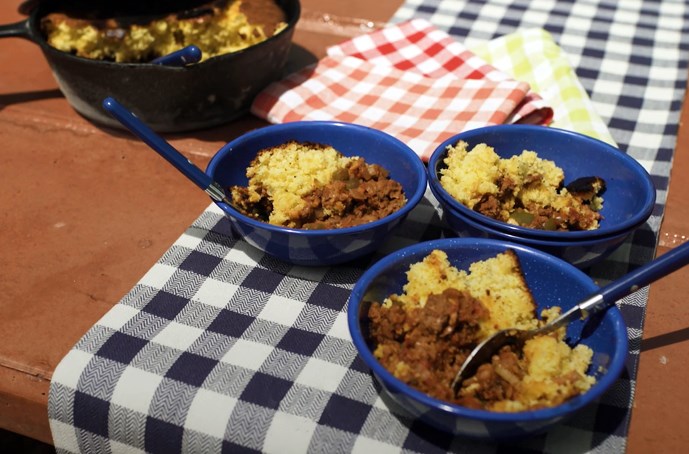 /blog/images/cast-iron-chili-and-cornbread.jpg?preset=blogThumbnailCrop
