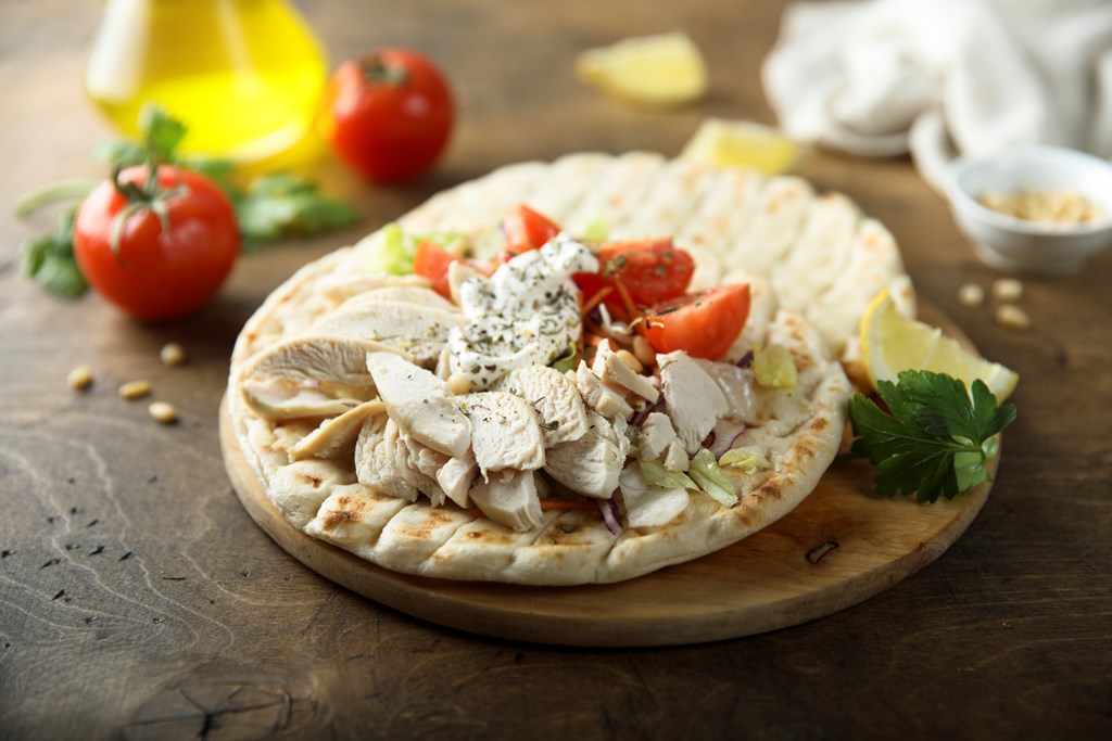 Homemade pita bread with chicken and vegetables
