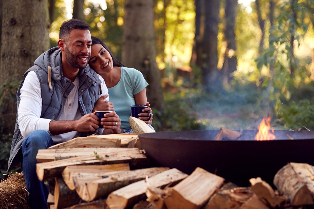 /blog/images/couple-by-the-campfire.jpg?preset=blogThumbnailCrop