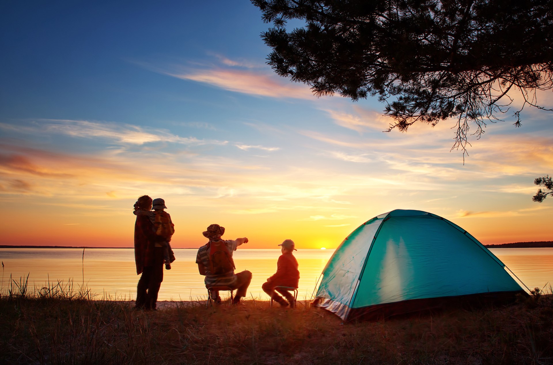 Family Camping Trip - 4 Reasons It's A Great Time To Bond