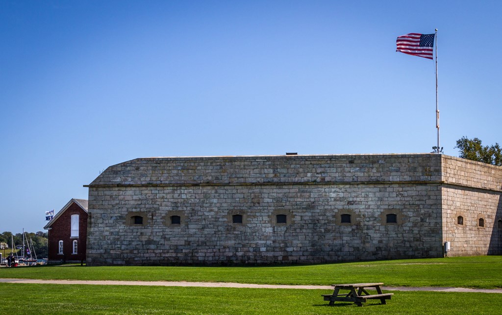 The historic Fort Adams protected the port of Newport and now hosts a nice museum and a park. On the way out you can watch all the nice boats and houses in the harbor area.