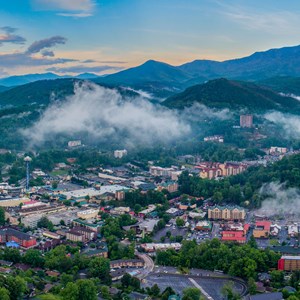 Ultimate Guide to a Gatlinburg/Pigeon Forge Vacation Image
