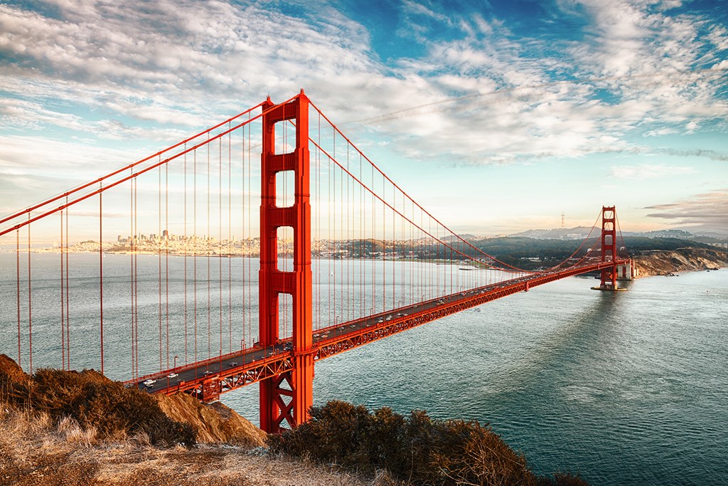 Famous Golden Gate Bridge, San Francisco at dusk.