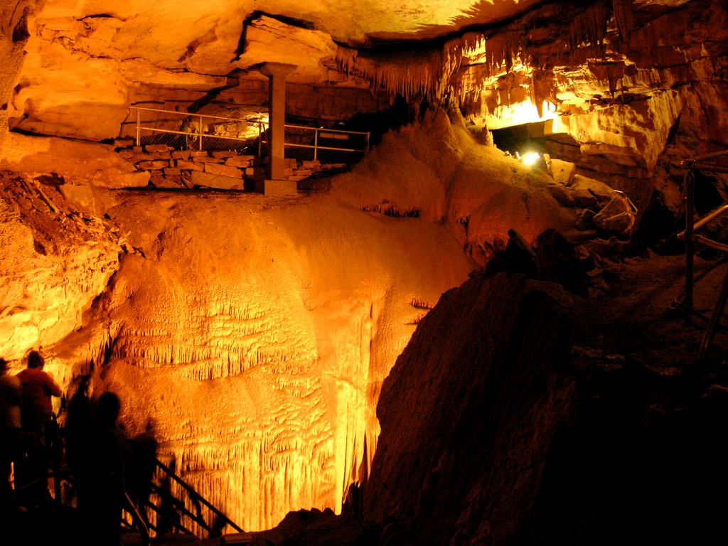 Parque Nacional de la Cueva del Mamut