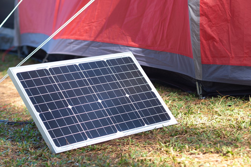 Portable solar panel for outdoors camping