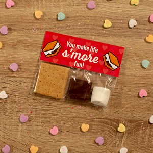 Make Your Own Valentine’s S’more Kit Image