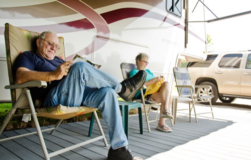 /blog/images/snowbirds_march_kompass.jpg?preset=blogThumbnailCrop