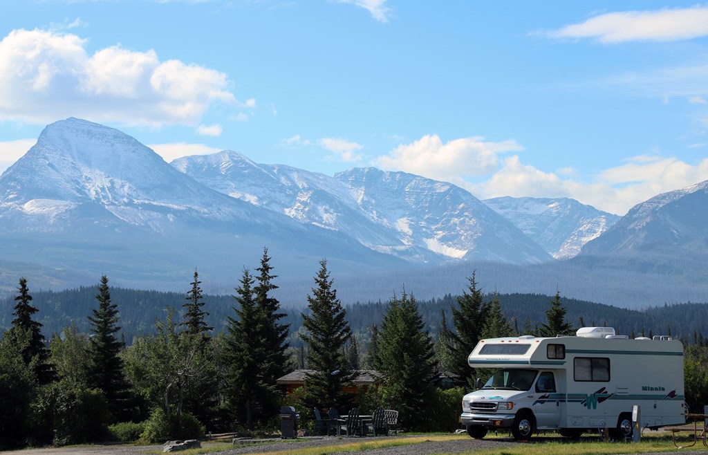 /blog/images/st-mary-east-glacier-koa-holiday.jpg?preset=blogThumbnailCrop
