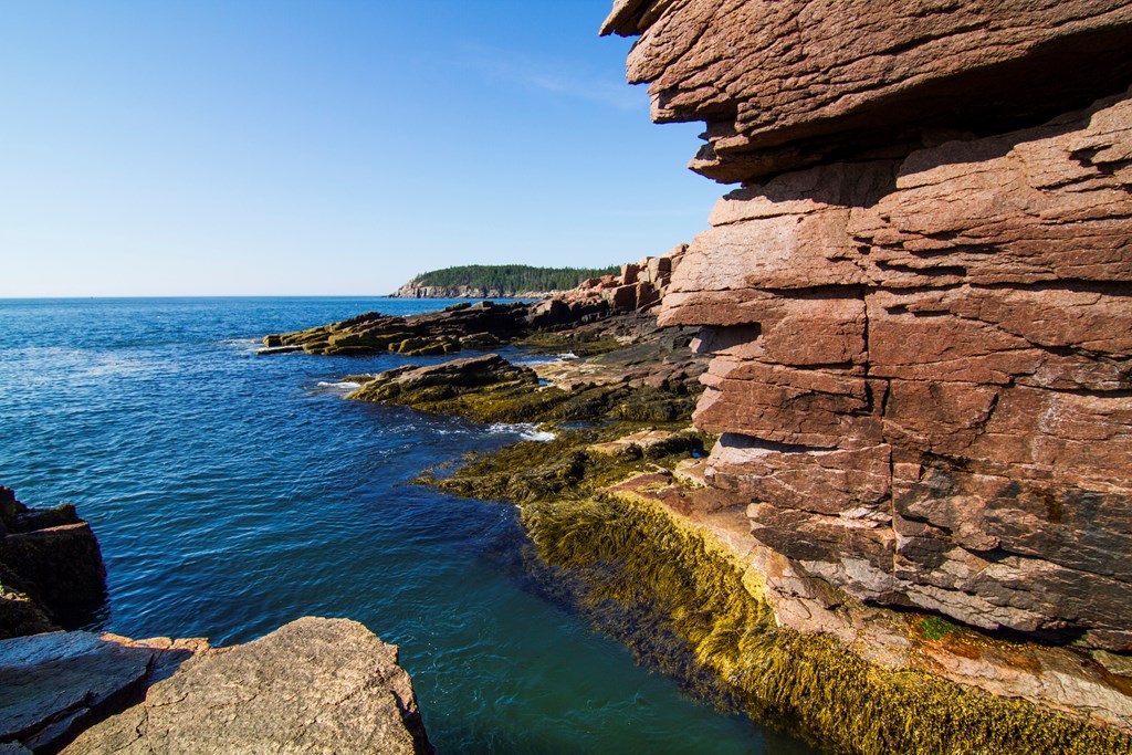 Thunder hole in Acadia, Park Loop Road, Acadia National Park, Maine