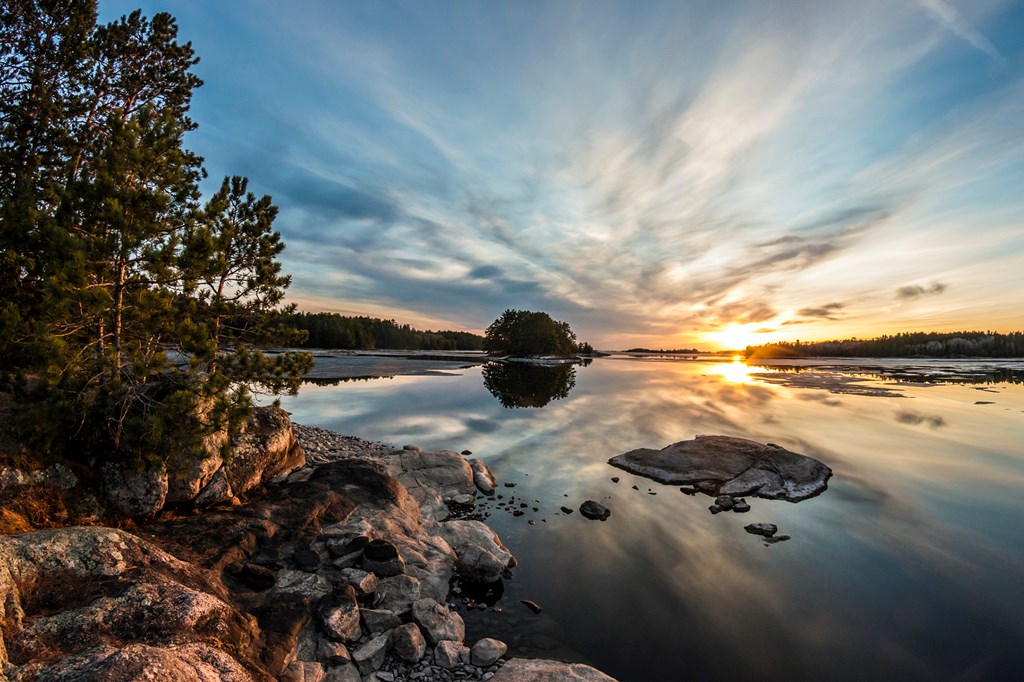 The sunset along the waters of Voyageurs National Park as seen from the Ash Visitor Center.