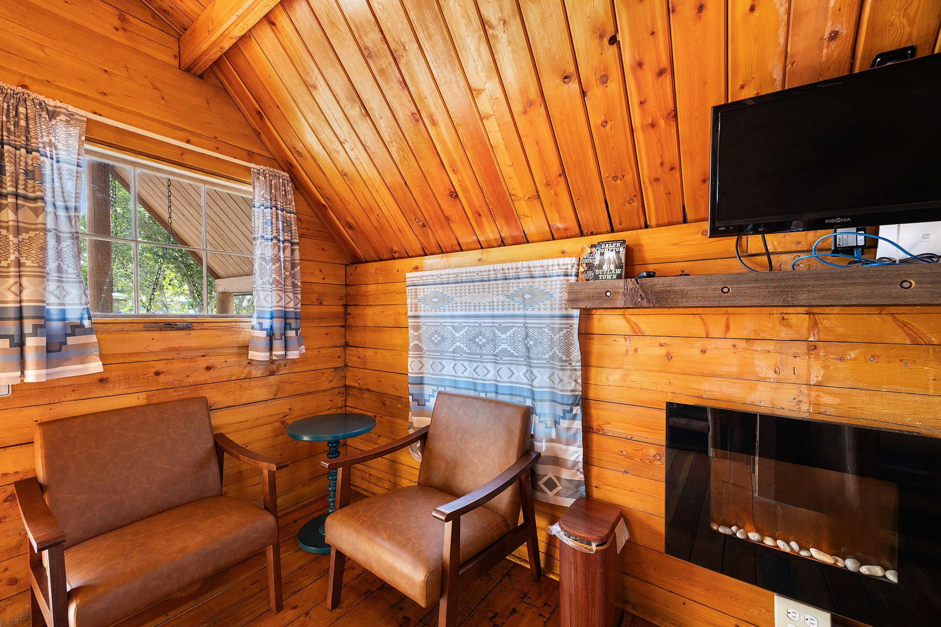 KK01 - Camping Cabin, Studio (No Bathroom) - Sleeps 4