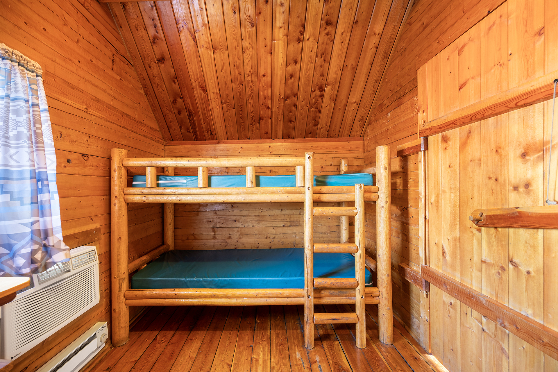 KK06 - Camping Cabin, 2 Room (No Bathroom) – Sleeps 6