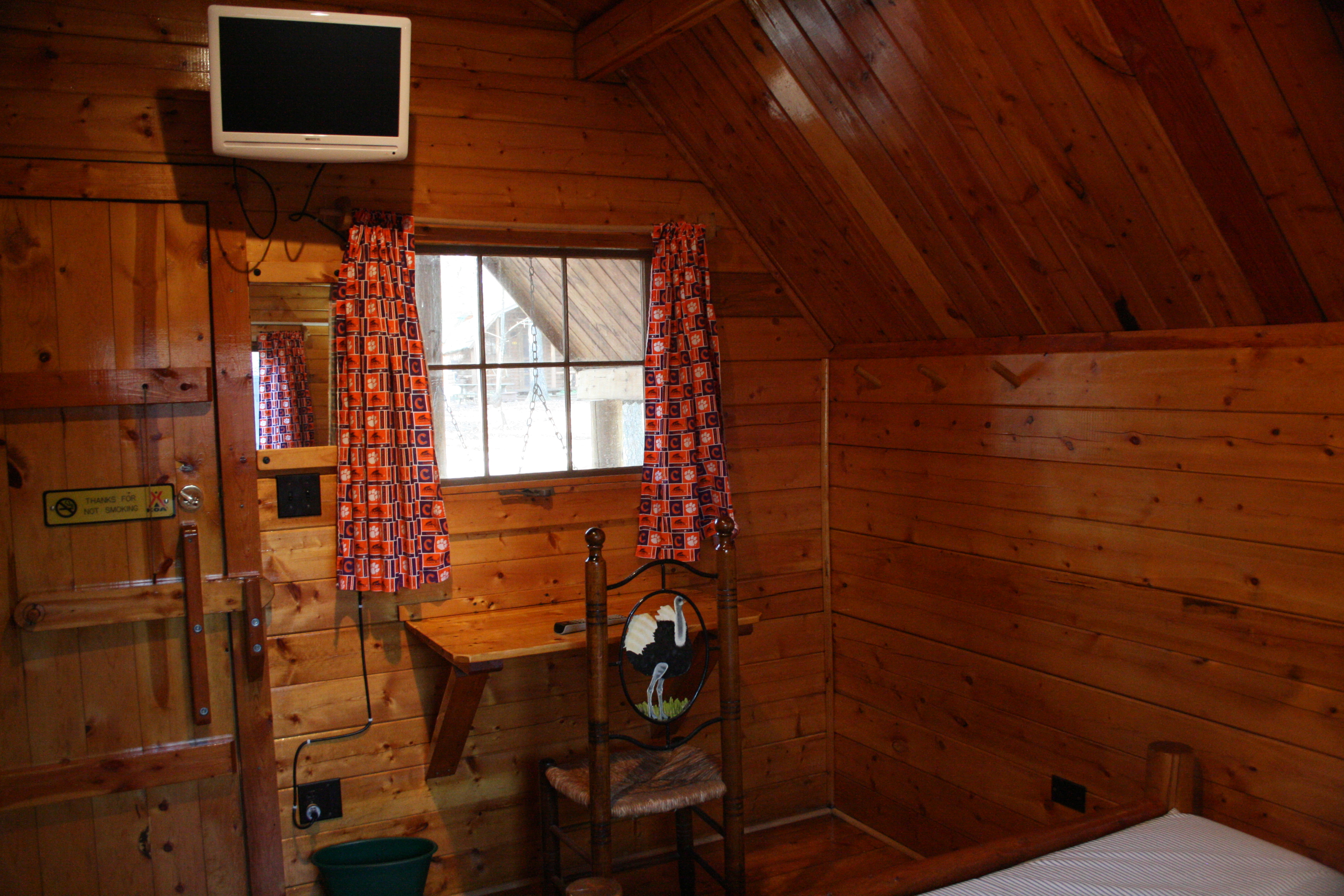 1-Room Camping Cabin Interior with Cable TV, Mini-refrig and Deck (K02)