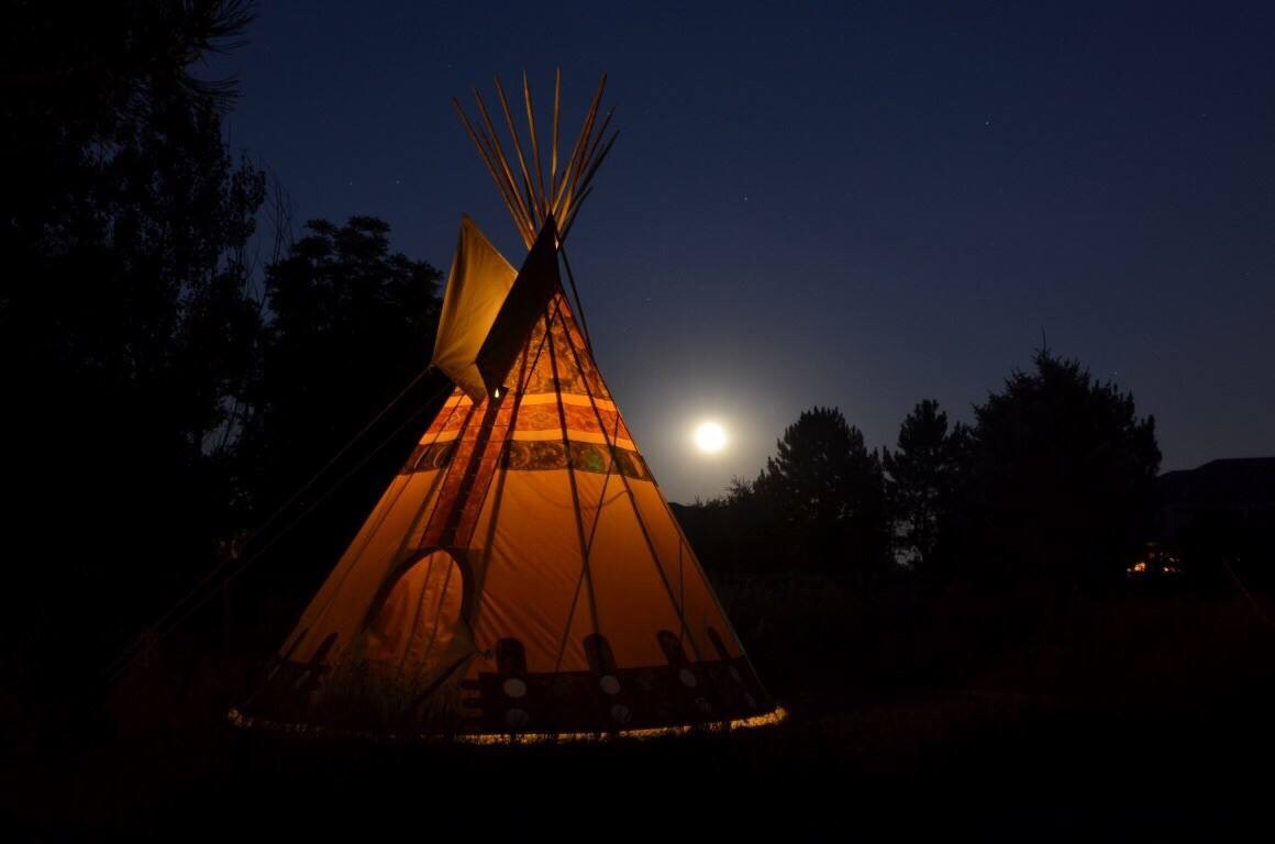 Interior, South Dakota Lodging | Badlands / White River ...