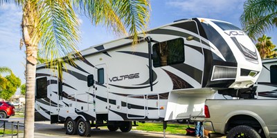 Exciting Partnership: Bakersfield KOA Journey &amp; Blue Compass
